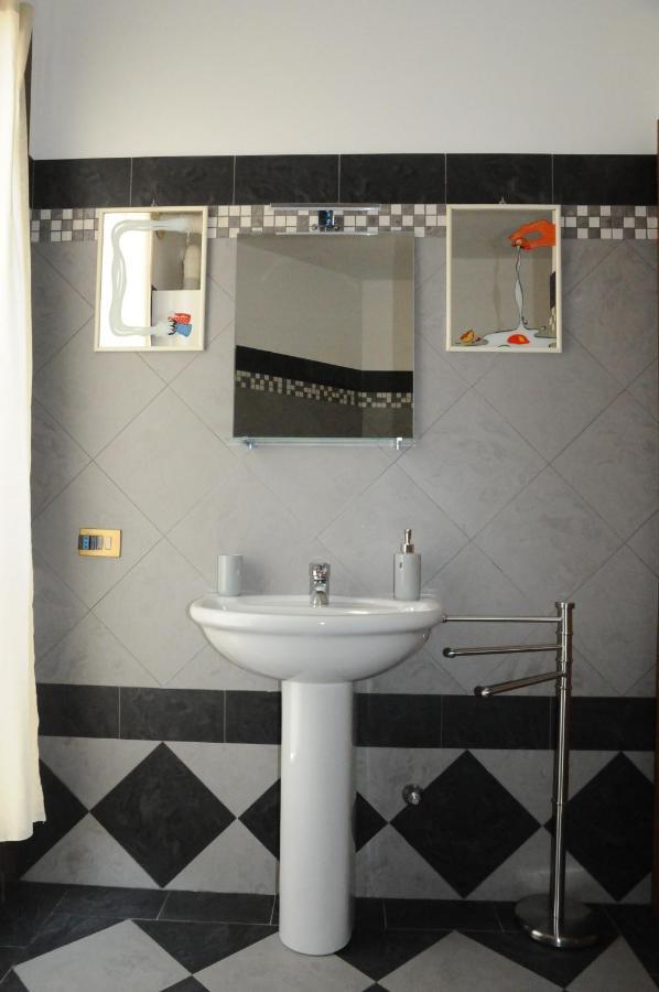 Adria Art Apartments 1 Luaran gambar